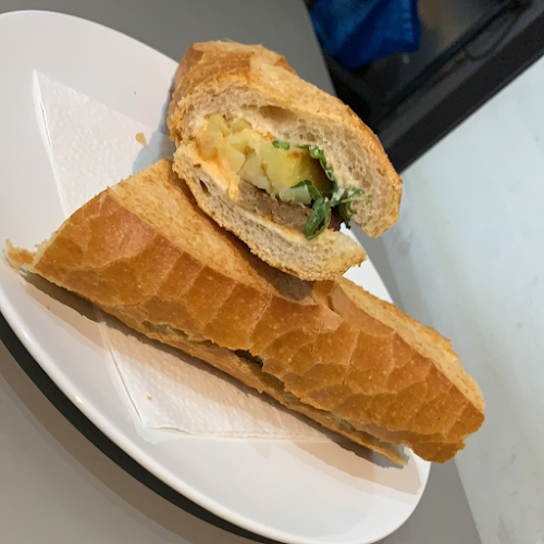 La Baguette Enchantée Phone number