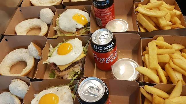 Opinii despre Deluxe Burger Dendermonde în Dendermonde - Horeca