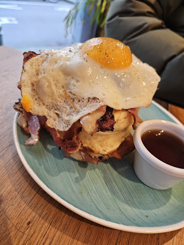 Lloyd Coffee Eatery Louise - Horeca