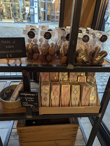 Niki's bakery