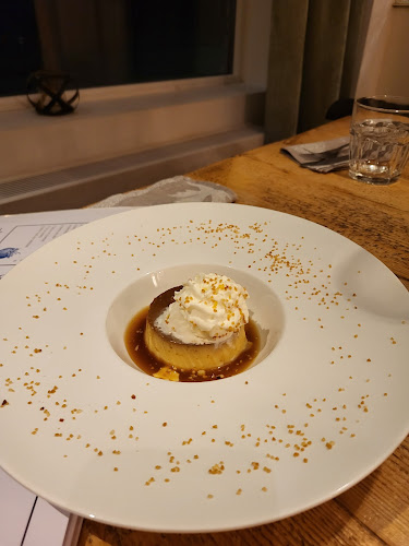 Comments and reviews of Chez Georges