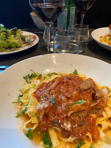 Comments and reviews of En Cas de Faim