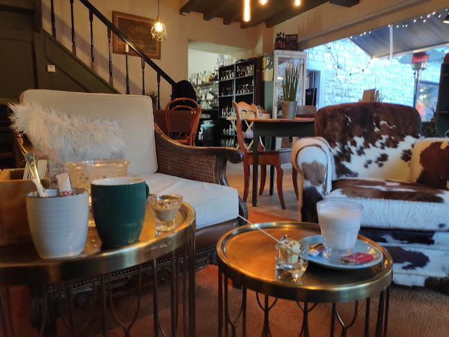 C'est de la faute de maman - Petite restauration et brocante