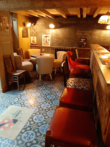 Cafė De Platse