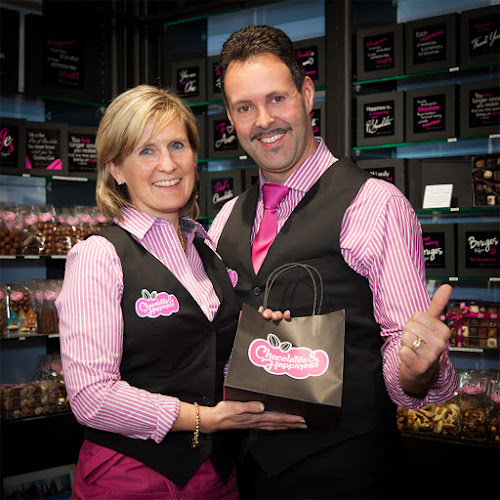 Comments and reviews of CHOCOLATES & HAPPINESS