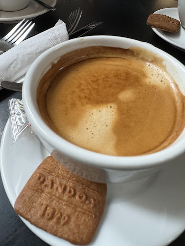 Opinii despre Maison Dandoy - Galeries în Brussel - Horeca