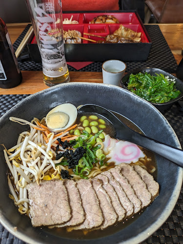 Comentarii opinii despre MAKIZU