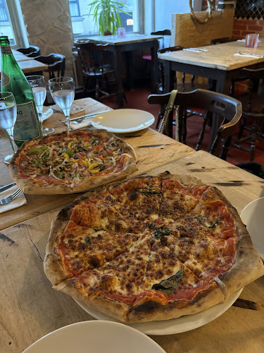 Comentarii opinii despre Ristorante & Pizzeria La Sardegna