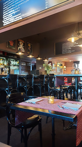 Comentarii opinii despre Bistro Le petit Coeur BV