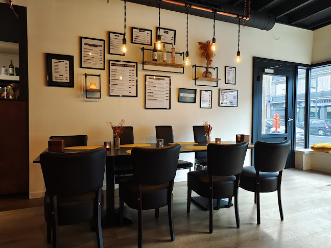 Comentarii opinii despre Burger Bar & More