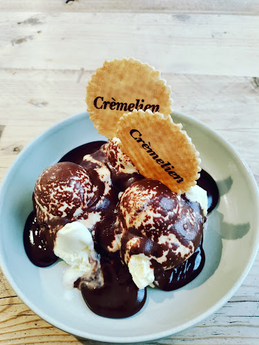 Comments and reviews of Crèmelien