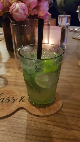 Comentarii opinii despre 5th Avenue