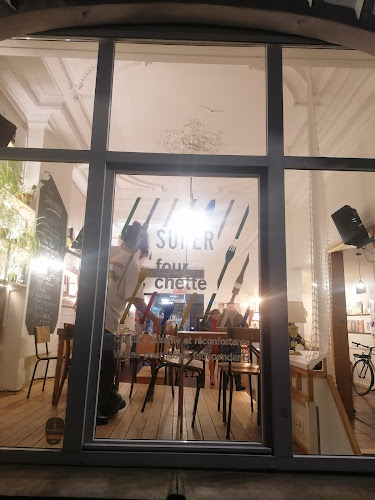 Super Fourchette Open Times