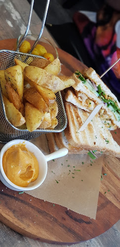 Comments and reviews of Brunchy