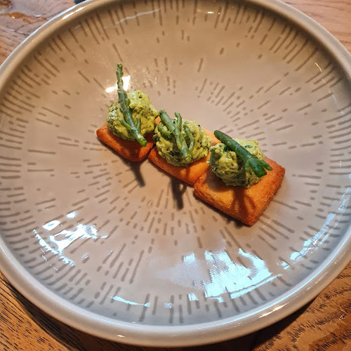 Comentarii opinii despre Cinq