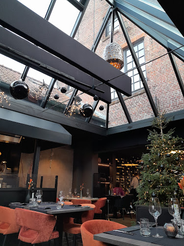 Opinii despre Bistro Restaurant De Grilloir Vivenkapelle în Damme - Horeca