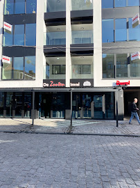 Comments and reviews of De Zuuten Inval