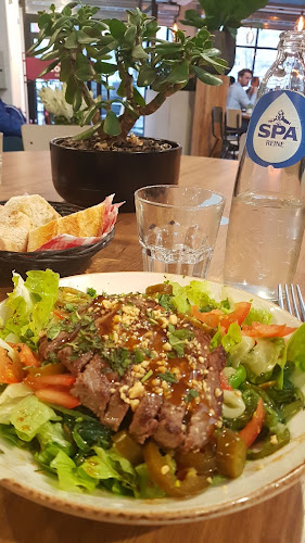 Opinii despre Café Lulu Kanal în Sint-Jans-Molenbeek - Horeca