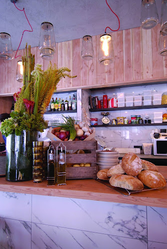 Av. Charles Thielemans 46, 1150 Woluwe-Saint-Pierre