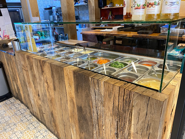 Comentarii opinii despre Kafeïno Antwerpen | Koffie & broodjes | Halal