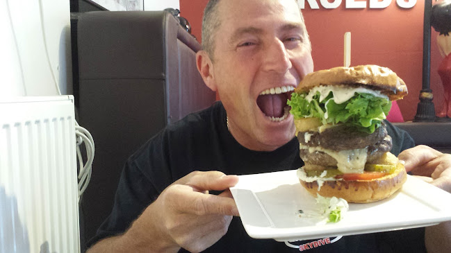 Comentarii opinii despre Harrold's - The World of Burger