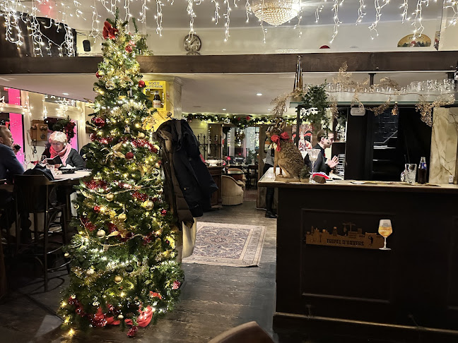 Comentarii opinii despre Grand Café De Rooden Hoed