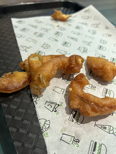 Comentarii opinii despre Shake'N Out Burger