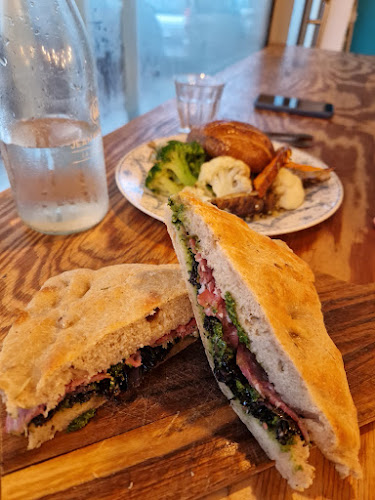 Comentarii opinii despre Entre Nous