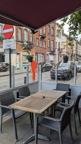 Delizia Restaurant Open Times