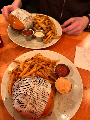 Comentarii opinii despre DeliBurgers