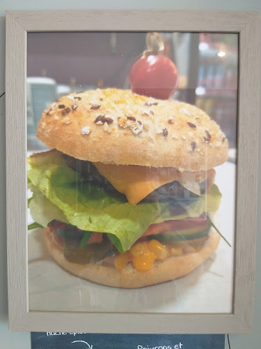 Comments and reviews of Friterie de la Gare de Braine-le-Comte