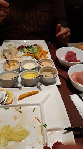 LyLy's Fondue Open Times