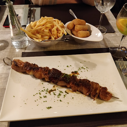 Comments and reviews of Memphis Praat- en eetcafé