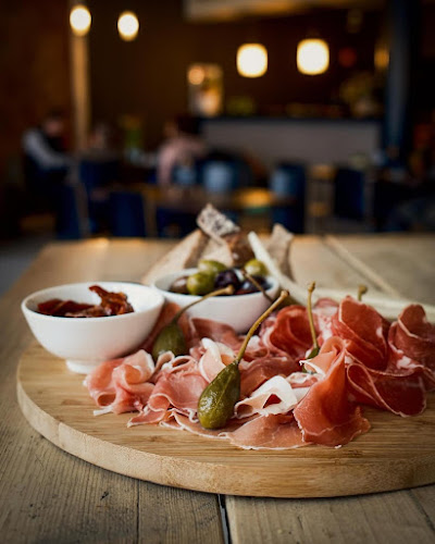 Opinii despre Café Coulisse în Tienen - Horeca