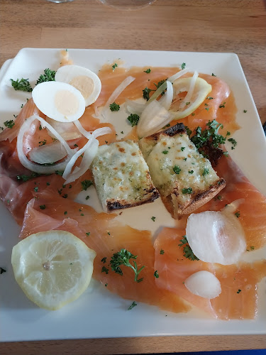 Comments and reviews of Chez Coluche