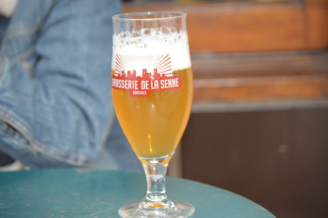 Comments and reviews of Le Verschueren