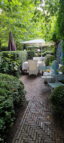 Comments and reviews of d'Hoeve