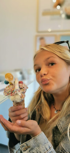 Comentarii opinii despre ONZIA ijs