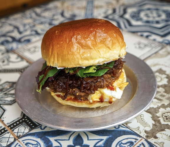 Lloyd Coffee Eatery Louise - Horeca