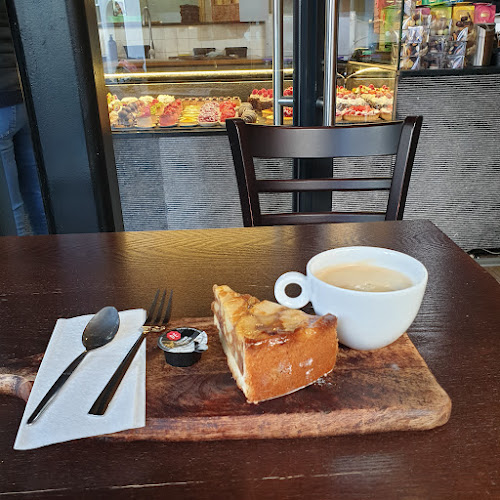 Framboise: Brood & Patisserie Open Times