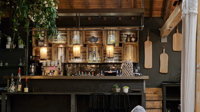Pluriel Restaurant Phone number