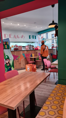 Peach Pit Burger Brussels Open Times