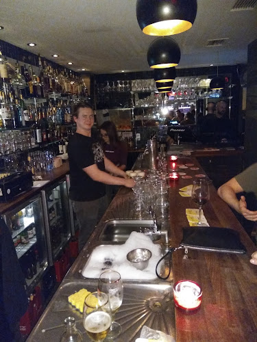 Comentarii opinii despre Café AperO