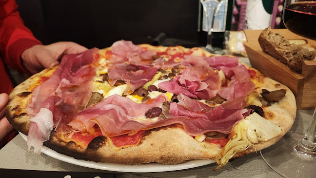 http://www.russopizza.be/