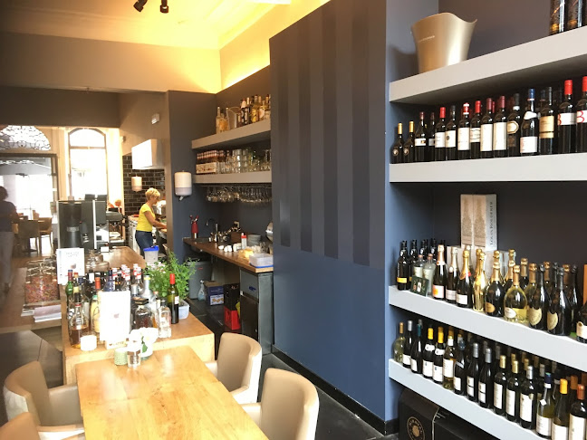 Comments and reviews of Huis Van Hoof