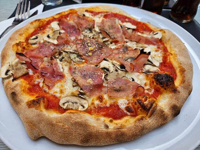 Opinii despre La Mezzanina în Waterloo - Horeca