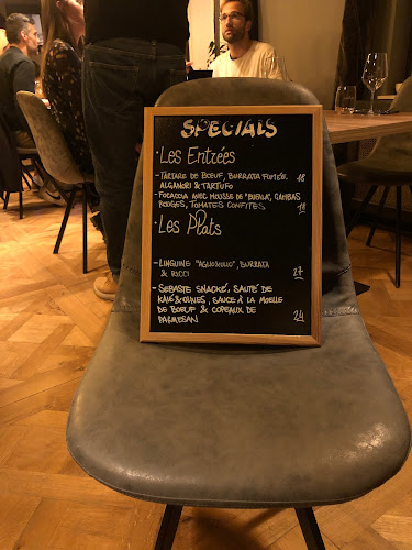 Comentarii opinii despre Bogart-Foodies Corner