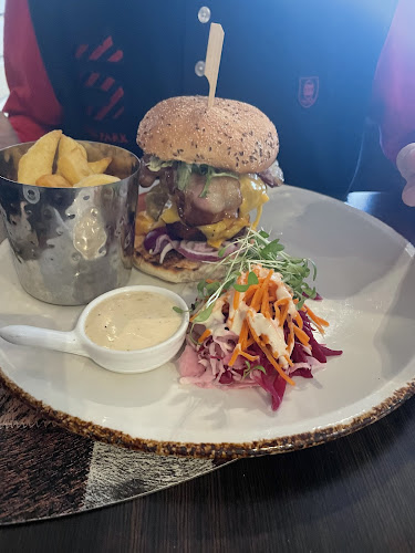 Comentarii opinii despre Les 7 Meuses Restaurant & Accommodation Insolites Wellness Hôteliers & Familiaux