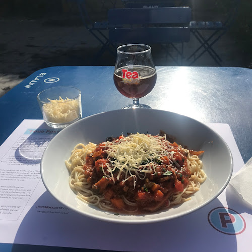 Café M (vroeger Wijkresto 't Oud Postje) - Horeca