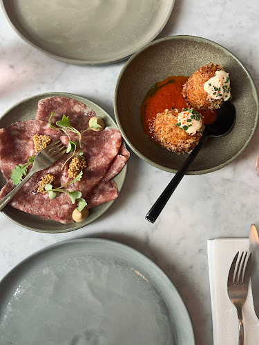 Comentarii opinii despre Nr.12 by Helsen